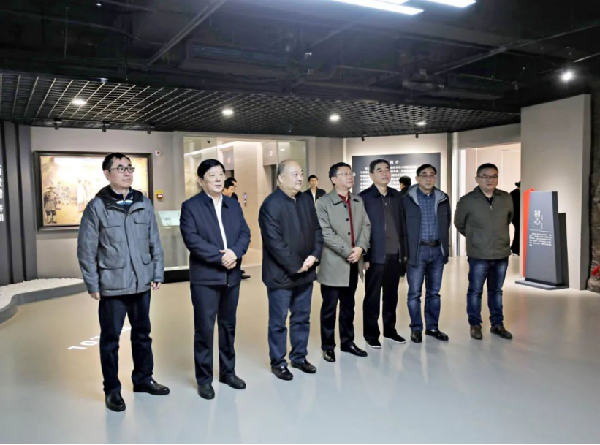 省企业管理开云体育 开云官网现代化创新成果审委会评委专家赴徐矿开展咨询指导(图2)